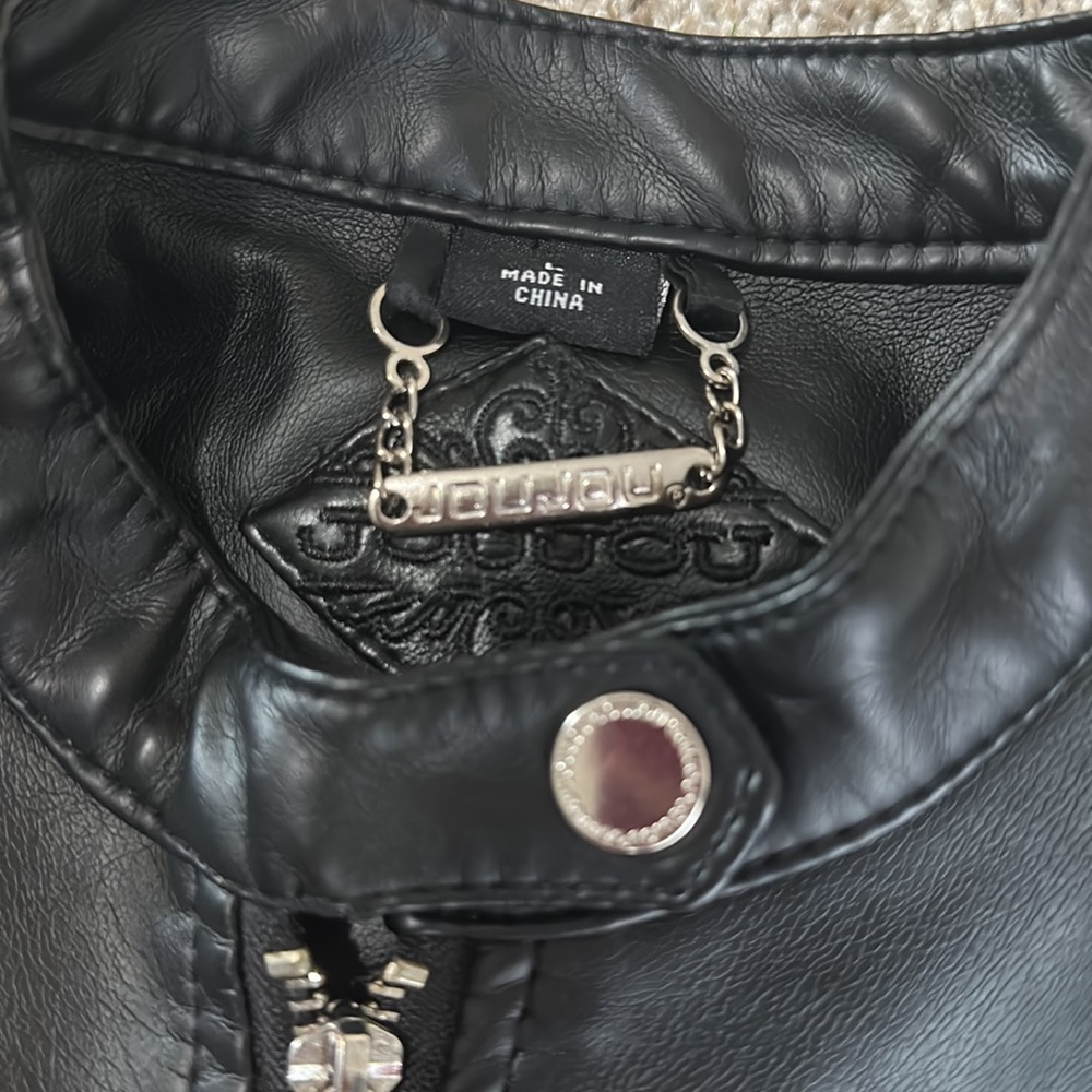 Leather jacket - Picture 2 of 3